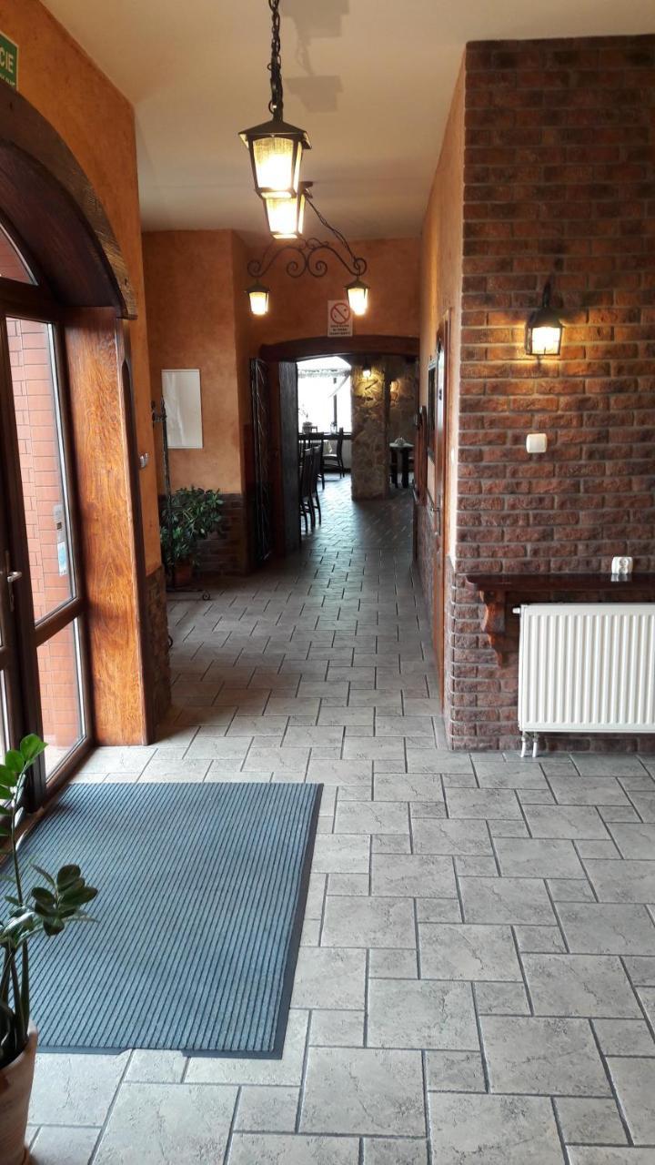 Zajazd Bachus Dąbrowa Górnicza Bagian luar foto